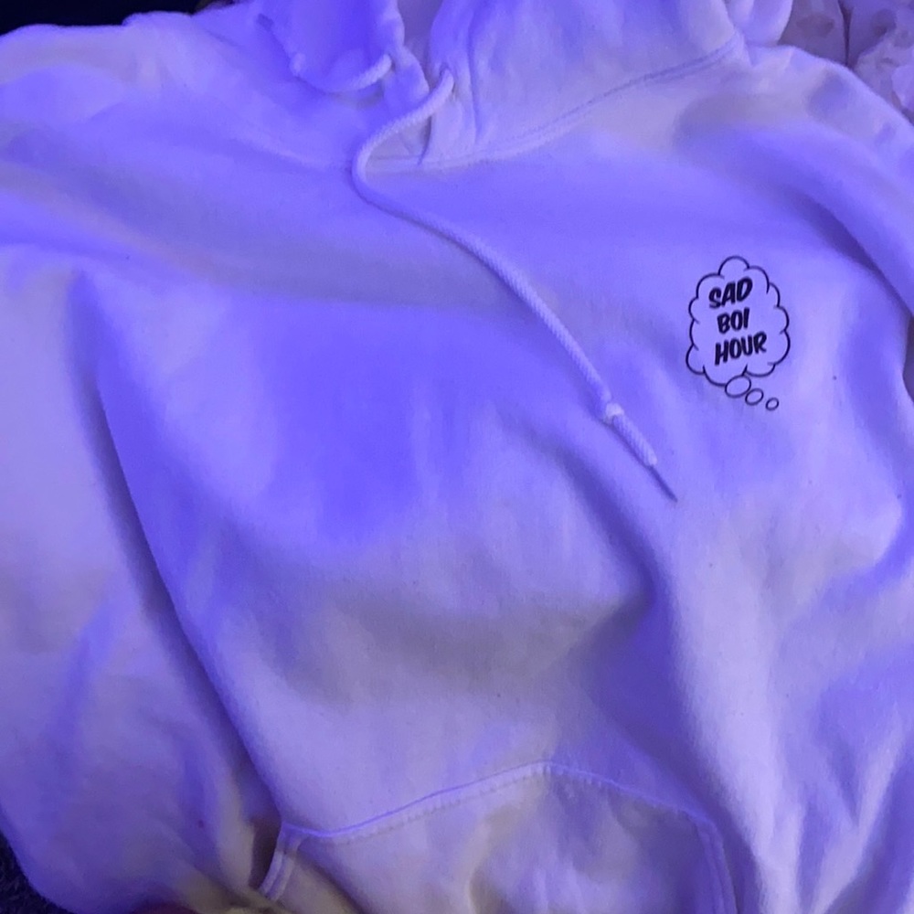 LIMITED EDITION EMMA CHAMBERLAINS ORIGINAL MERCH